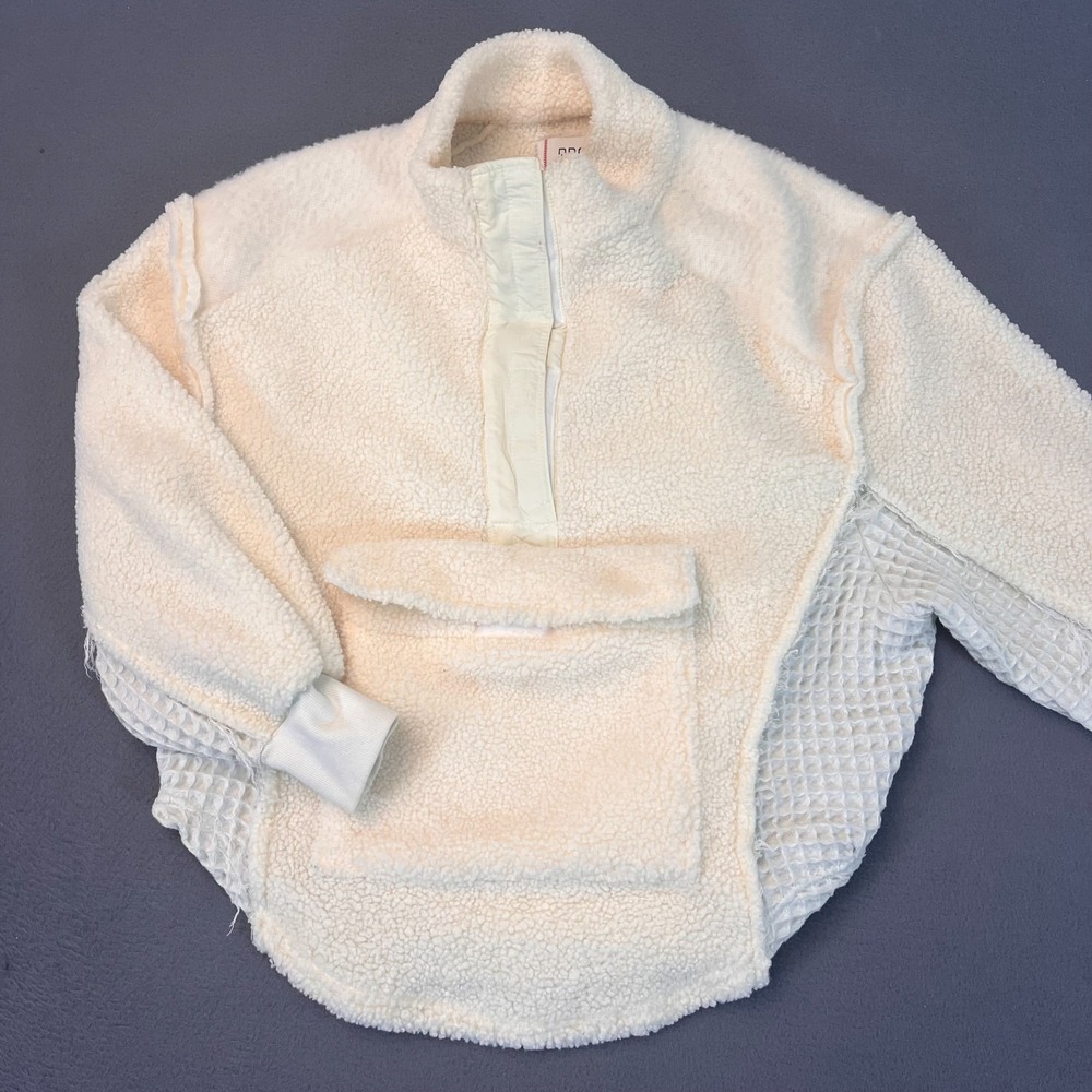 BDG Kas Sherpa Pieced Sweatshirt Womens Small Cream Waffle Lace Pullover Fleece